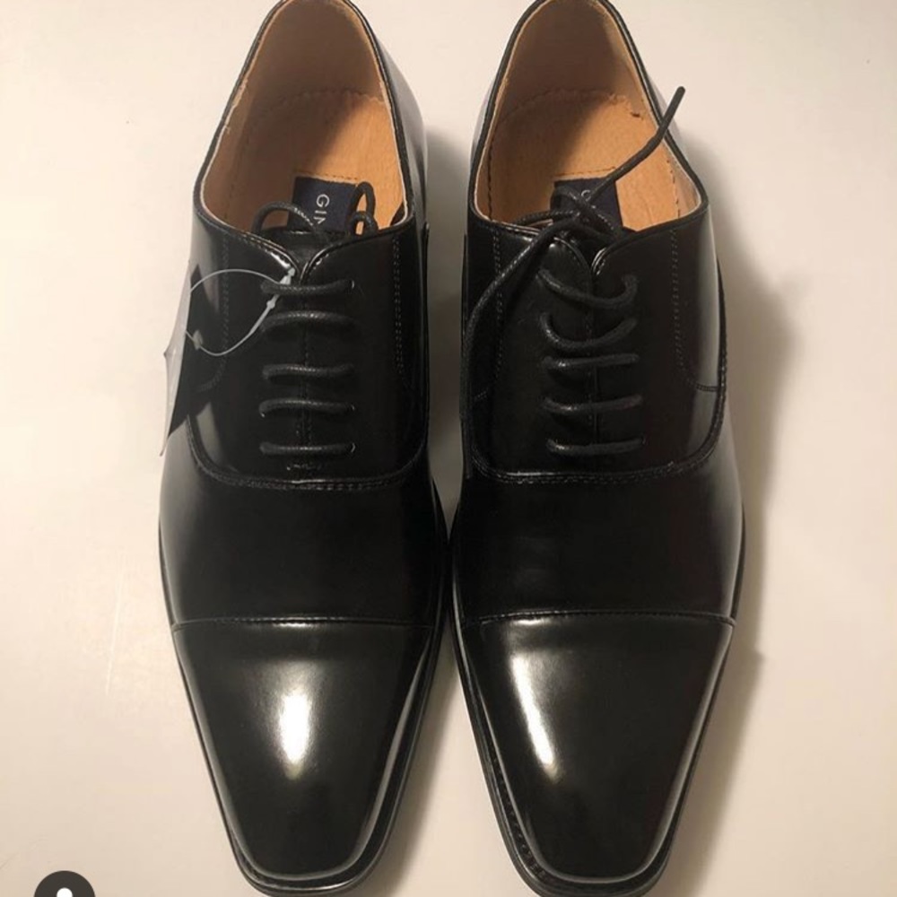 Men’s loafers size 9